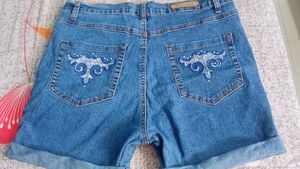 Hot Pants/denim shorts Combo