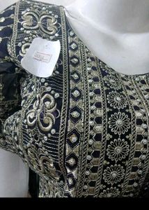 Elegant Black Kurta Set with Intricate Embellishme