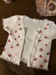 Coquette white rib-knit floral baby tee