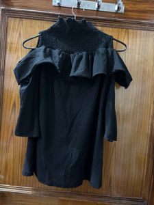 Shoulder cut Top for women