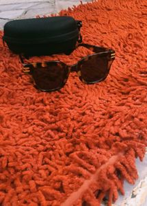 Tortoiseshell Cat-Eye Sunglasses with Case