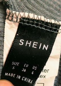 Very Cute N Beautiful Shein Ribbed Crop Top