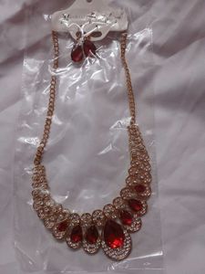 Stunning Red/Black Stone Necklace &amp; Earring Set