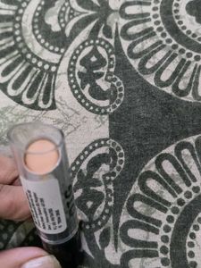 OTG Turn On The Heat Hydrating Concealer
