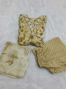 Chic Floral Print Kurta Set