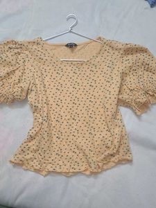 Peach Floral Puff Sleeve Top