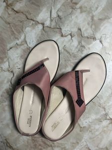 Slippers Like New For Ladies
