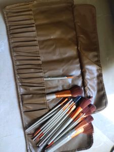 23 Soft Professional Makeup Brushes