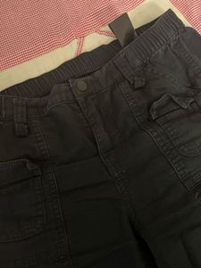 Stylish Black Wide-Leg Cargo Pants