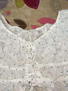 Chic White Puff Sleeve Lace-Up Top