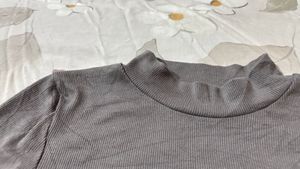 Grey Ribbed Mock Neck Cropped Top