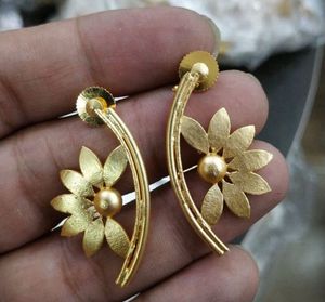 Gold Tone Flower Earrings