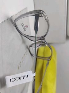 Gucci Eyeglasses - Clear Lenses