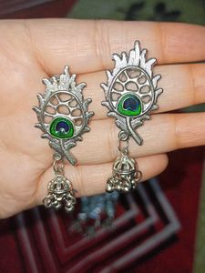 Krishna Pendant Necklace &amp; Earrings Set
