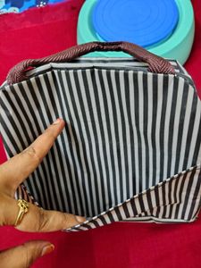 Striped Insulated Lunch Bag