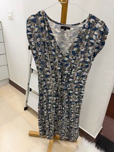Chic Printed V-Neck Dress
