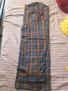 Men's Plaid Button-Down Shirt