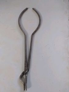 Vintage Tongs