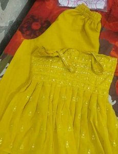 Elegant yellow tiered kurta set