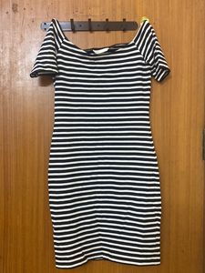 H&amp;M Short Dress Knee Length