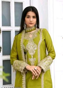 Elegant Green Embroidered Kurta Set