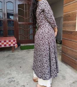 Floral Print Button-Down Kurti