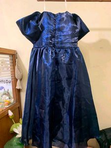 navy blue dress