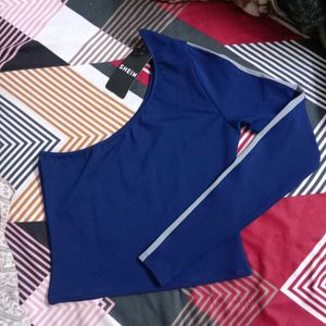 M size Stylish One-Shoulder Striped gymwear Top