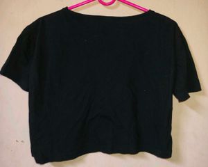 Cute cropped Graphic Tees (Set of 2)