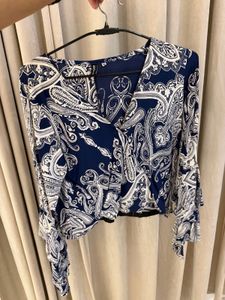 Stylish Blue Paisley Print Top