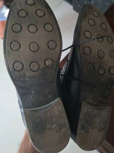 Men's Black Leather Chukka Boots