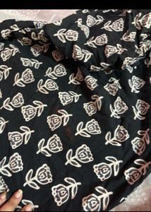 Buy 1 jogger get 3 items free (women