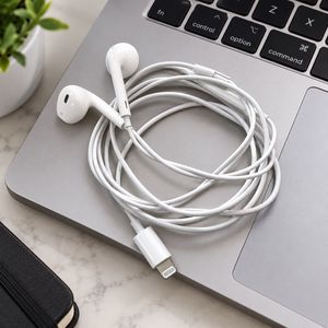 Apple Used Original Wired EarPods with Lightning