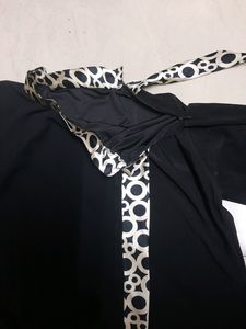 Elegant Black Abaya with Trim Detail