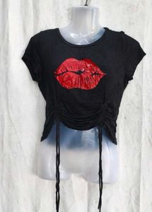 Cute Lip Print Ruched Crop Top
