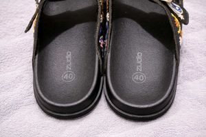 Zudio Embroidered Double Strap leather Slides