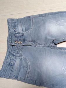 Women Stylish Grey Jeans