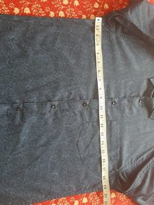 NEW WITHOUT TAG -Men's Stylish Textured Shirt