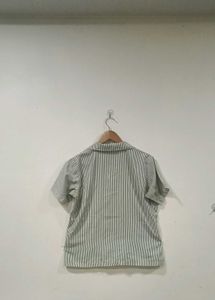 Chic Striped Shirt 😍