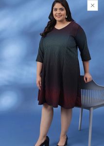 Chic Ombre Pleated V-Neck Dress