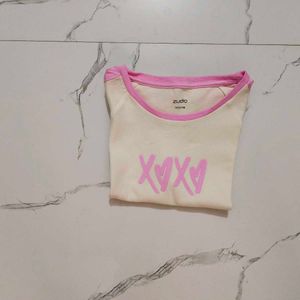 Cream XOXO Graphic T-Shirt