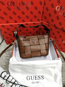 Guess slingbags