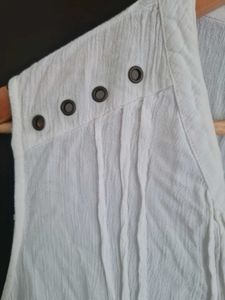 White Lace-Up V-Neck Sleeveless Tunic Top