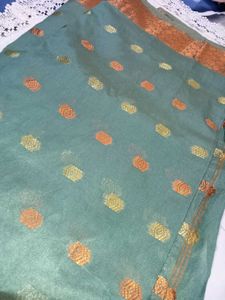 Green &amp; Gold Patterned Scarf