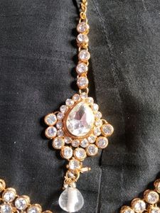 Beautiful Necklace With Bindiya (Without Earrings)