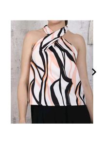 Stylish Saree with Abstract Print