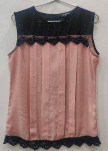 Sleevless Top