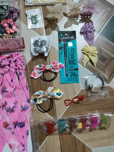 Combos Hair Scrunchies And Clips