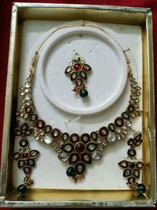 Necklace Set