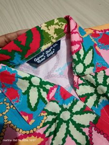 Vibrant Floral Print Button-Up Shirt